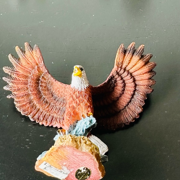 Vintage Small Bald Eagle Resin Figurine H3.3" *W4 Inches Decor - Picture 5 of 6